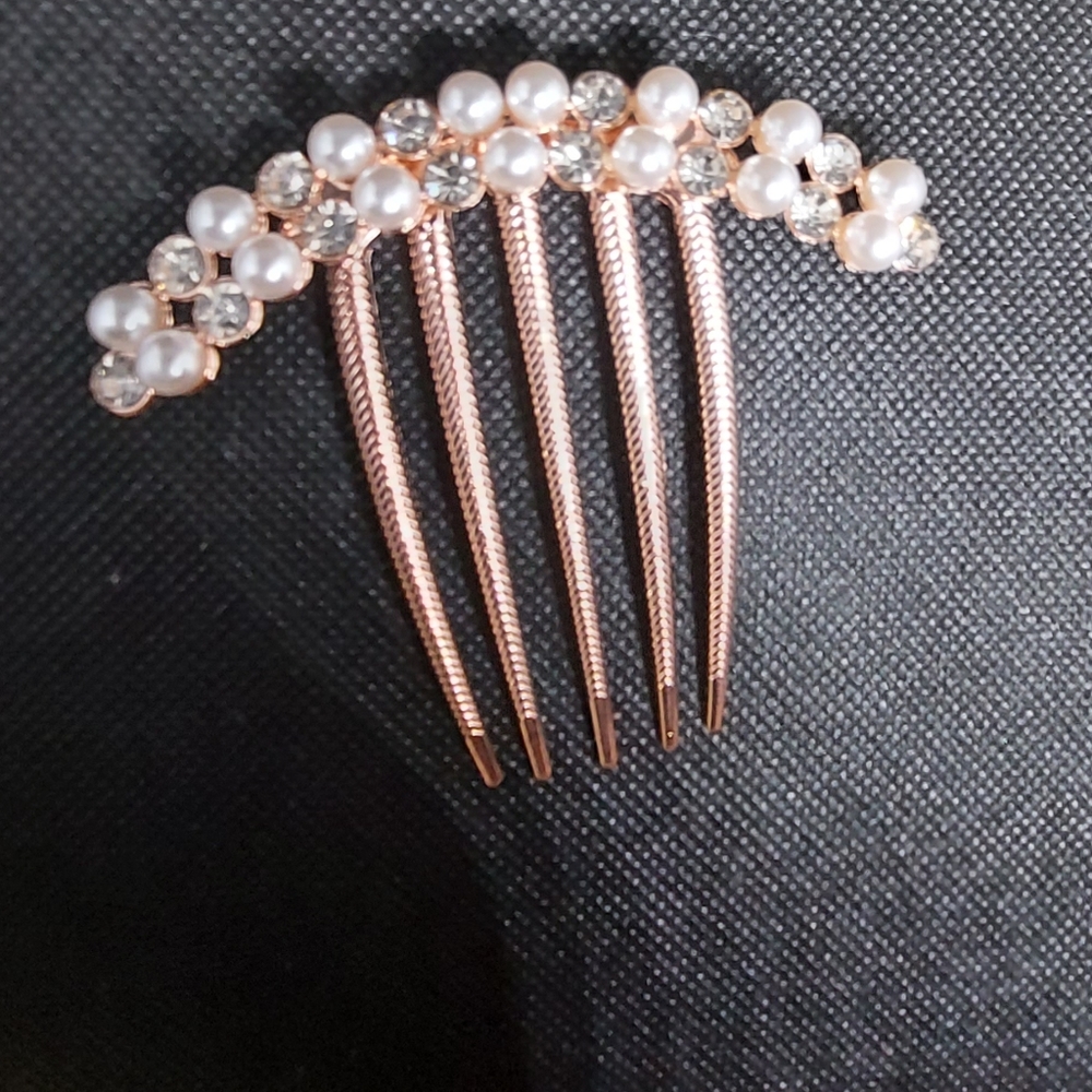 Faux Pearl's & Crystal Rhinestones Bridal Hair Comb